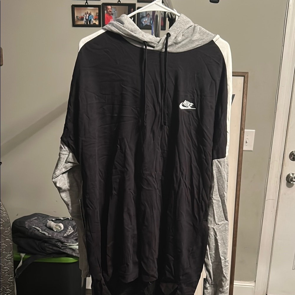 Nike Black and Gray Pullover Hoodie